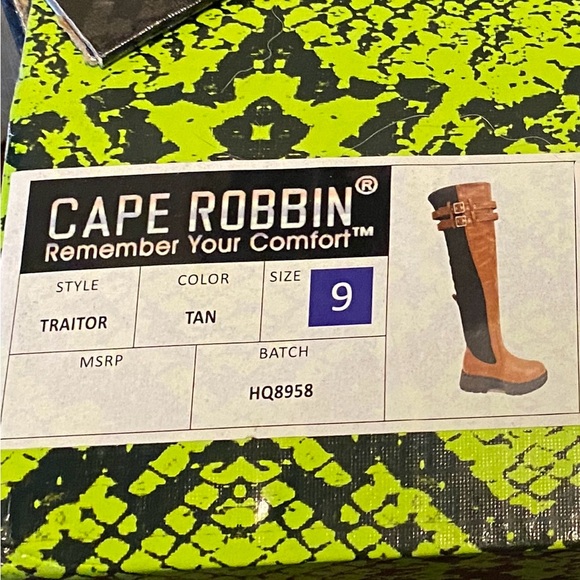Cape Robbin Tan and Black Boots Size 9 NWOT - Picture 6 of 8